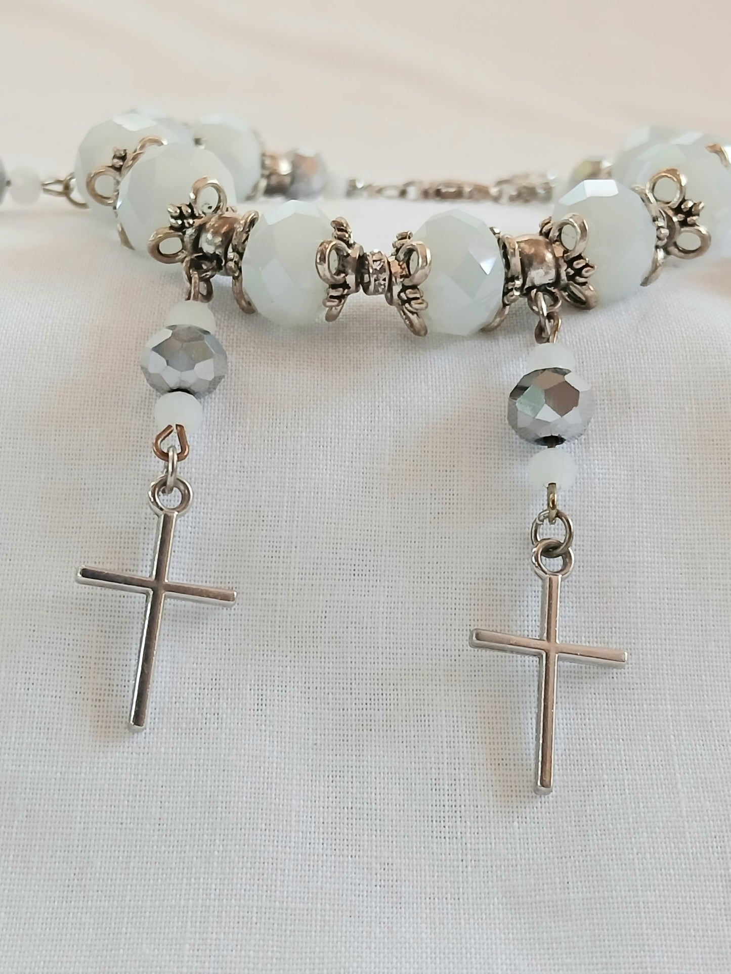 Necklace and bracelet set