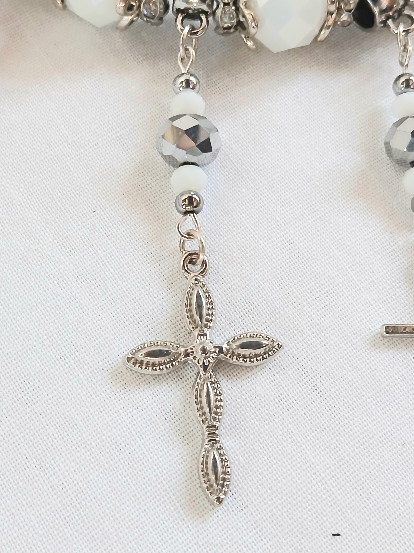 Necklace and bracelet set