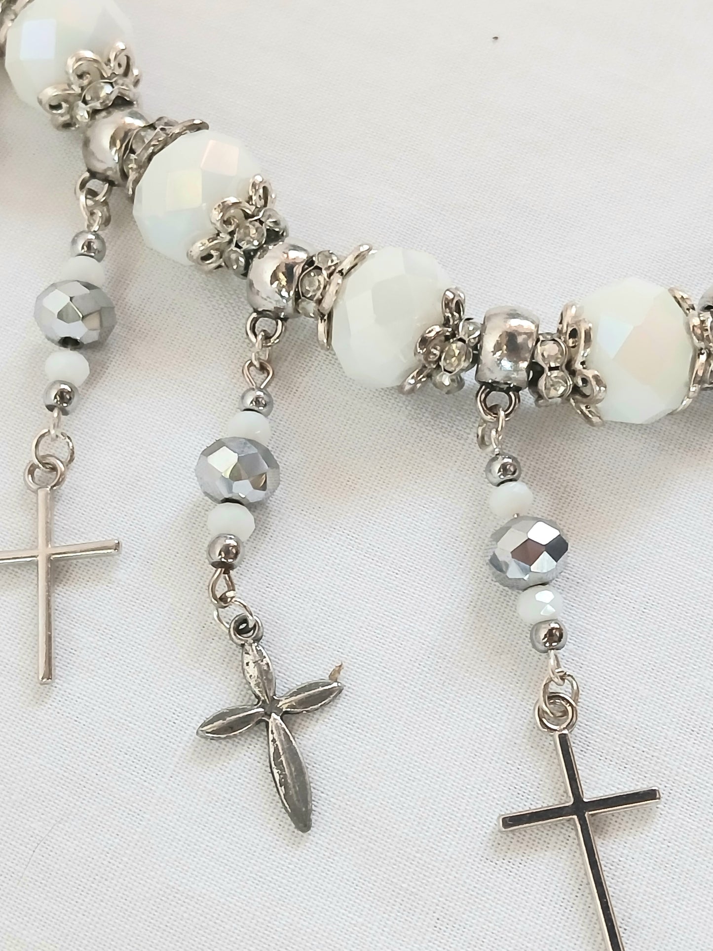 Necklace and bracelet set