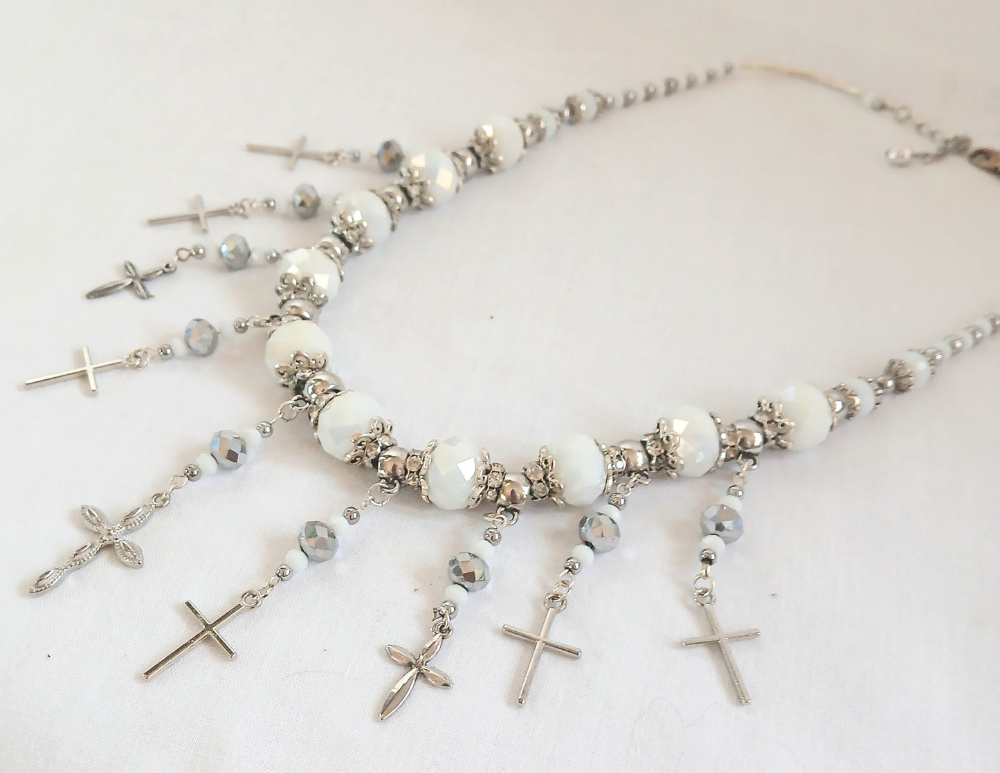 Necklace and bracelet set