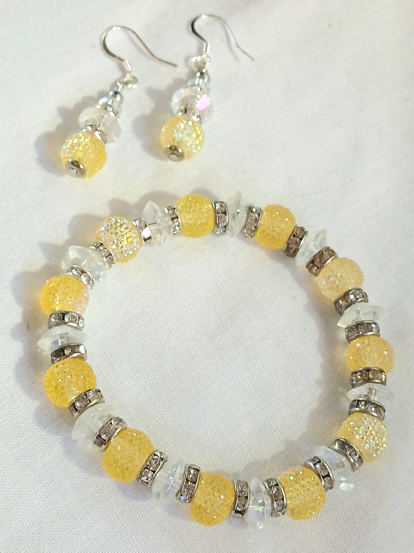Earring and bracelet set