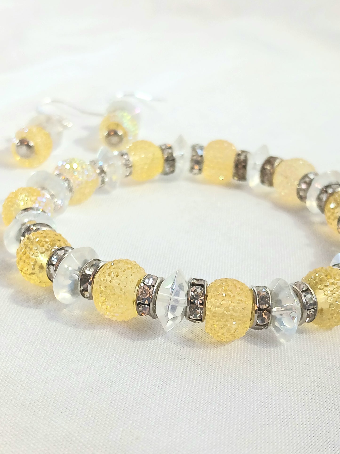 Earring and bracelet set