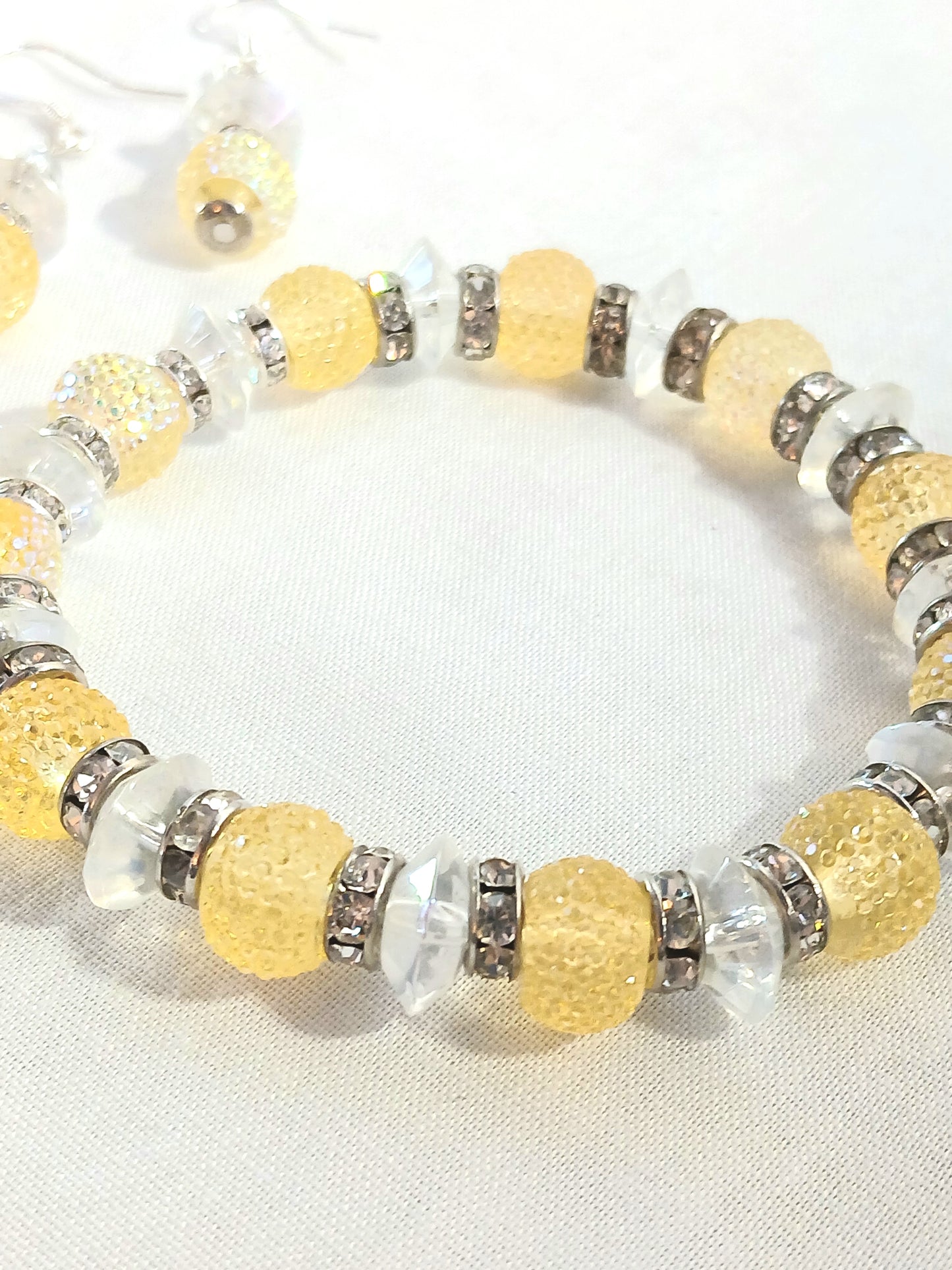 Earring and bracelet set